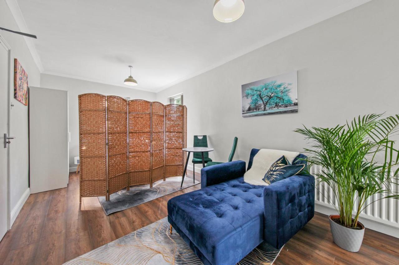 Stunning Studio Flat With Free On-Street Parking! Plumstead  Exterior photo
