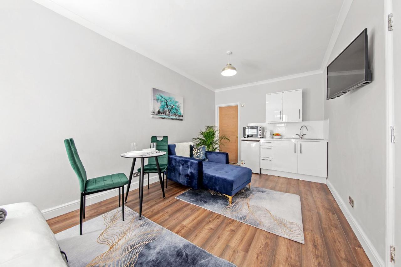 Stunning Studio Flat With Free On-Street Parking! Plumstead  Exterior photo